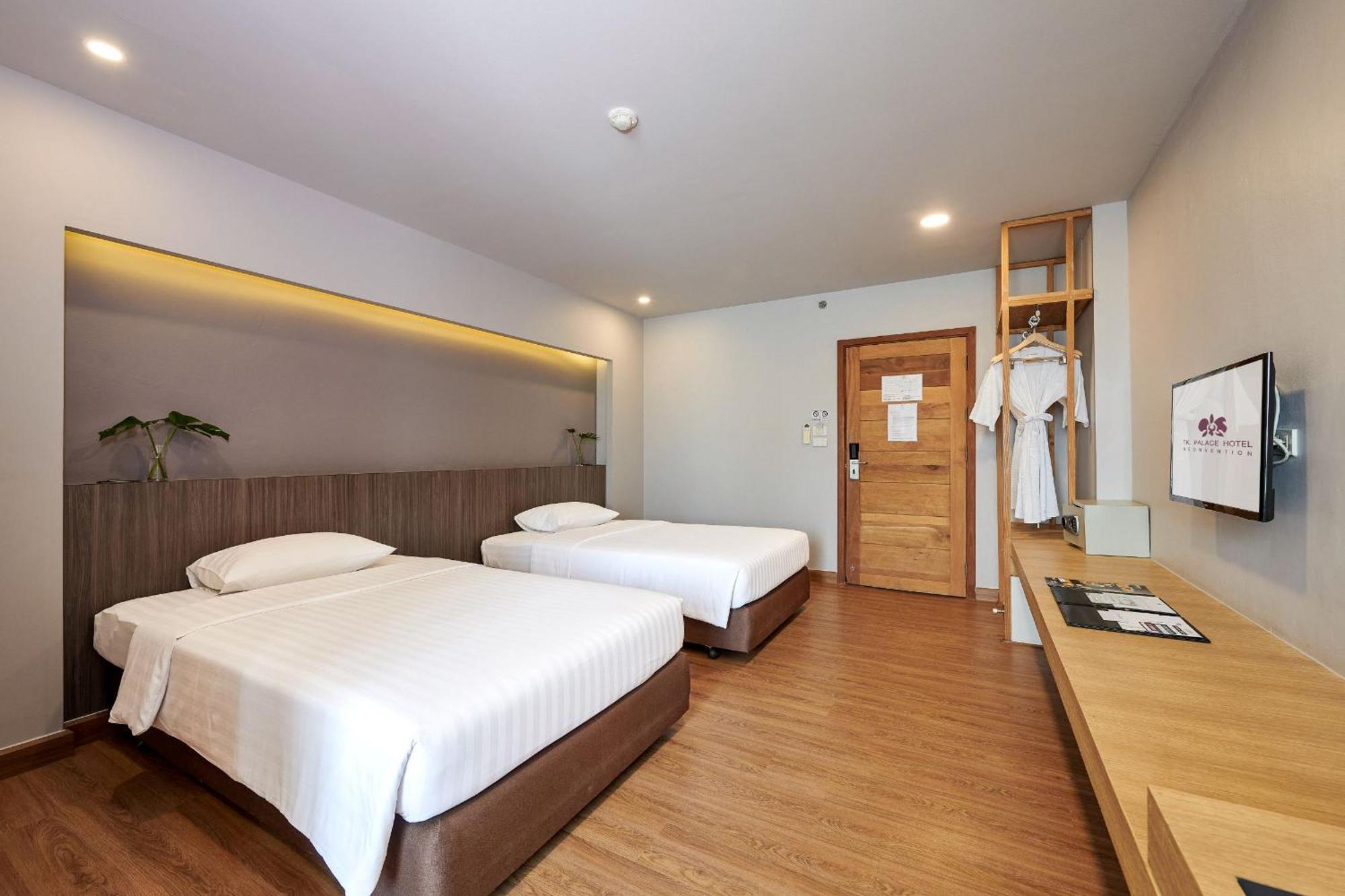 Tk Palace Hotel&convention - Sha Extra Hotel 4*